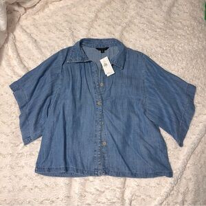 NWT women’s Banana Republic top (medium)